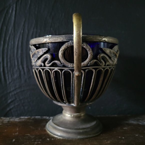 Vintage Pierced Pedestal Sugar Bowl /Blue Glass Liner, Dragons and Crest - Picture 4 of 10